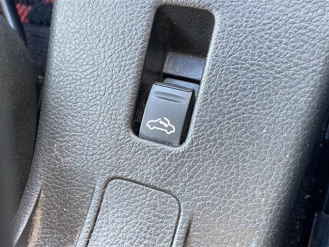 コペン アルティメットエディションS 純正ナビ 社外ETC RECAROシート Momoハンドル シートヒーター スペアキー HIDヘッドライト 純正フロアマット BBSアルミホイール フォグランプ BT CD DVD 禁煙車(9枚目)