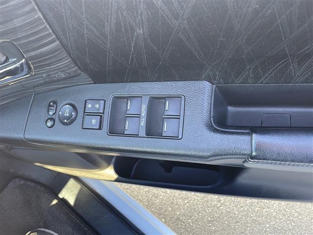 オデッセイ アブソルート・ＥＸ　禁煙　ＡＬＰＩＮＥ９型ナビ　ＡＬＰＩＮＥ後席モニター　バックカメラ　ＥＴＣ　社外前後ドラレコ　ＢＳＭ　両側パワースライドドア　レーンキープアシスト　レーダークルーズコントロール　ＬＥＤヘッドライト（12枚目）