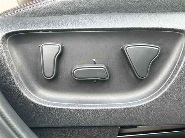 ヤリスクロス ハイブリッドZ 禁煙 純正ナビ APPLECARPLAY バックカメラ 純正ドラレコ ビルトインETC BSM シートヒーター USB給電 レーンキープアシスト レーダークルーズコントロール 衝突被害軽減システム(13枚目)