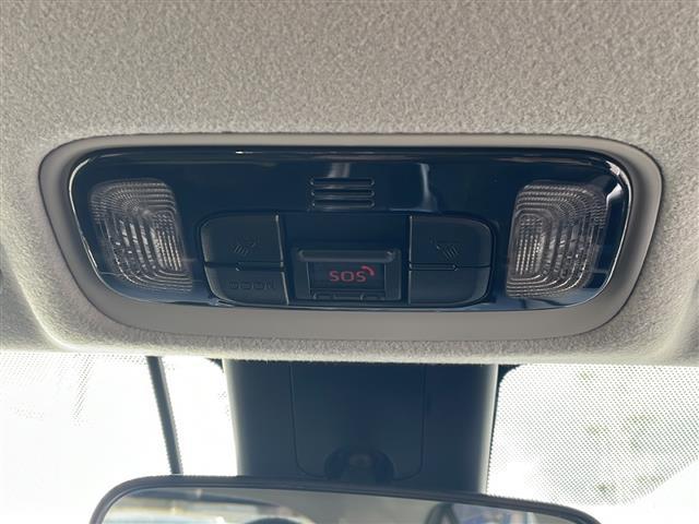 ヤリスクロス ハイブリッドZ 純正ナビ バックカメラ 純正ドラレコ ビルトインETC クリアランスソナー レーダークルコン シートヒーター パワーシート ハーフレザー USB給電 LEDオートライト 電子パーキング 禁煙車(6枚目)