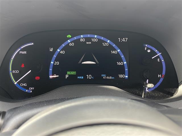 ヤリスクロス ハイブリッドZ 純正ナビ バックカメラ 純正ドラレコ ビルトインETC クリアランスソナー レーダークルコン シートヒーター パワーシート ハーフレザー USB給電 LEDオートライト 電子パーキング 禁煙車(13枚目)