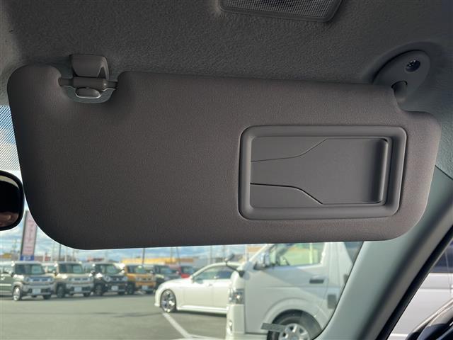 ヤリスクロス ハイブリッドZ 純正ナビ バックカメラ 純正ドラレコ ビルトインETC クリアランスソナー レーダークルコン シートヒーター パワーシート ハーフレザー USB給電 LEDオートライト 電子パーキング 禁煙車(22枚目)