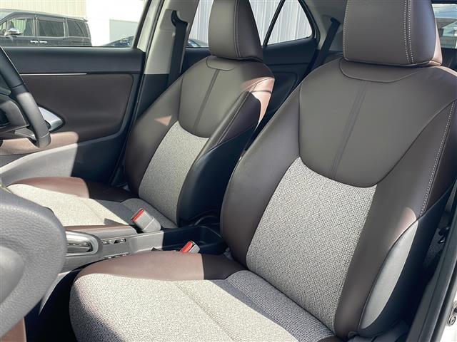 ヤリスクロス ハイブリッドZ 純正ナビ バックカメラ 純正ドラレコ ビルトインETC クリアランスソナー レーダークルコン シートヒーター パワーシート ハーフレザー USB給電 LEDオートライト 電子パーキング 禁煙車(28枚目)