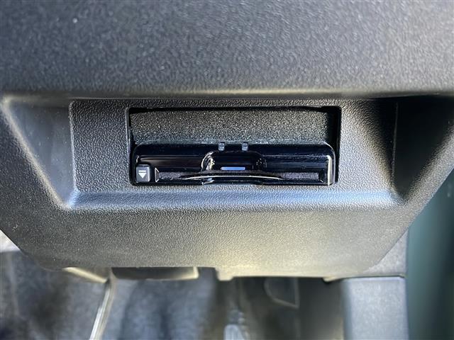 ジムニー XC 禁煙 社外ナビ フルセグTV バックカメラ シートヒーター クルーズコントロール 背面タイヤ ステアリングスイッチ LEDオートライト フォグランプ ヘッドライトウォッシャー 電動格納ウィンカーミラー(6枚目)