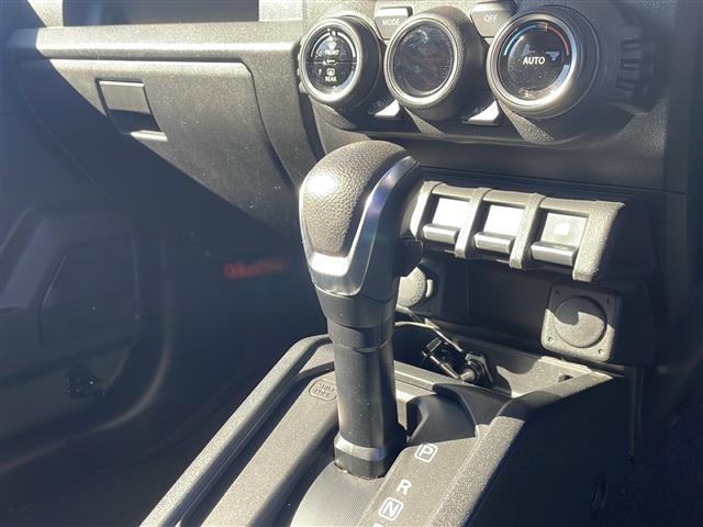 ジムニー XC 禁煙 社外ナビ フルセグTV バックカメラ シートヒーター クルーズコントロール 背面タイヤ ステアリングスイッチ LEDオートライト フォグランプ ヘッドライトウォッシャー 電動格納ウィンカーミラー(16枚目)