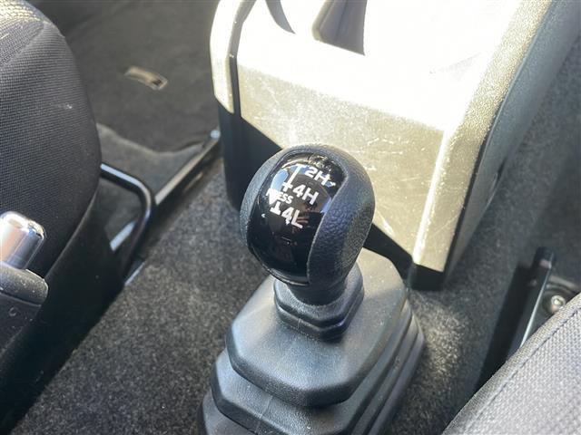 ジムニー XC 禁煙 社外ナビ フルセグTV バックカメラ シートヒーター クルーズコントロール 背面タイヤ ステアリングスイッチ LEDオートライト フォグランプ ヘッドライトウォッシャー 電動格納ウィンカーミラー(17枚目)