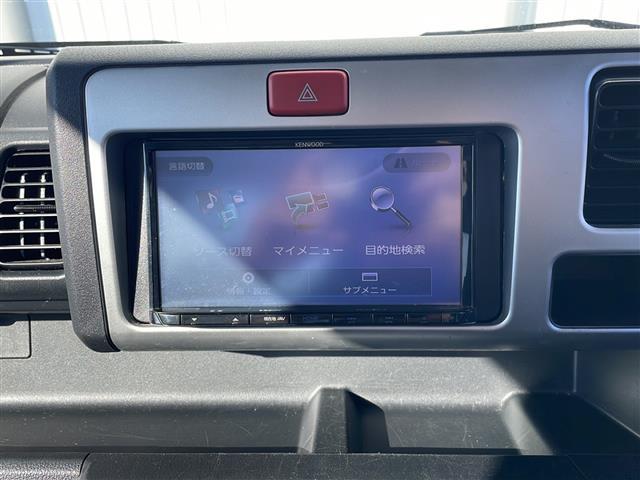 ハイゼットトラック ジャンボ　ＳＡＩＩＩｔ　社外ナビ　４ＷＤ　センターデフロック　衝突被害軽減システム　横滑り防止装置　スペアキー　ＬＥＤヘッドライト　ヘッドライトレベライザー　ワンセグＴＶ　ＣＤ／ＤＶＤ再生　Ｂｌｕｅｔｏｏｔｈ接続　禁煙車（2枚目）