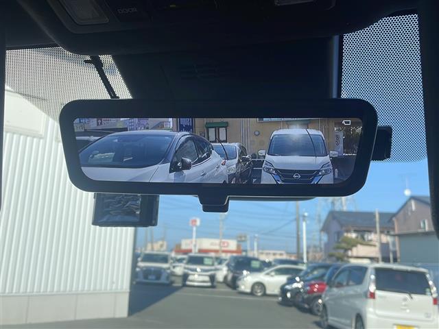 ヴォクシー ハイブリッドＳ－Ｚ　純正１０型ナビ　純正１３．２型フリップダウンモニター　全方位カメラ　デジタルインナーミラー　ドラレコ　シートヒータ　ステアヒーター　ＨＵＤ　ＡＣＣ　クリアランスソナー　ＥＴＣ２．０　ＡＣ１００Ｖ　禁煙（4枚目）