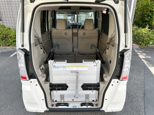 Ｎ－ＢＯＸ＋ Ｇ・Ｌパッケージ　車いす仕様車　福祉車両／スローパー／電動ウインチ（リモコン付き）／オートスライドドア／ナビ／ＴＶ／バックモニター／ＥＴＣ／スマートキー２個／オールシーズンタイヤ装着／４人乗り／ホンダディーラー記録簿／禁煙車（13枚目）
