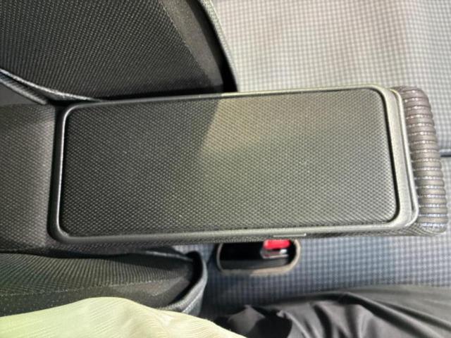 ムーヴ カスタムＲＳ　新品タイヤ／ヘッドランプ　ＬＥＤ／ＥＴＣ／ＥＢＤ付ＡＢＳ／横滑り防止装置／アイドリングストップ／禁煙車／エアバッグ　運転席／エアバッグ　助手席／アルミホイール　純正　１５インチ／パワーウインドウ（27枚目）