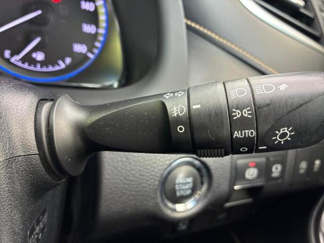 国産車から輸入車まで多様なお客様のニーズのお応えできるように、全国規模で豊富な在庫展開！車のことならＷＥＣＡＲＳへ！