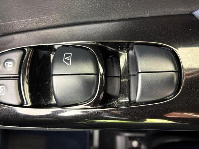 セレナ eパワーオーテックスポーツスペック 保証書/純正 10インチ SDナビ/インテリジェントルームミラー/衝突安全装置/両側電動スライドドア/シートヒーター 前席/全方位モニター/車線逸脱防止支援システム/シート 合皮/プロパイロット(42枚目)