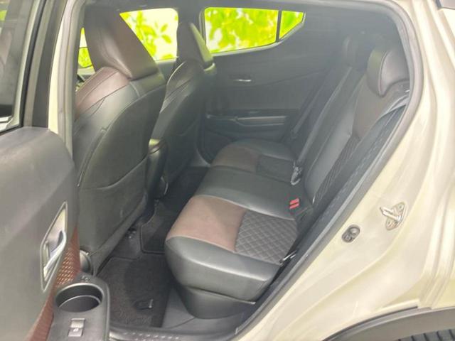 ＷＥＣＡＲＳでは各商談席に大型モニターをご用意しております！見やすい大画面でゆったりと全国の在庫をご覧いただけます！是非ご来店お待ちしております！