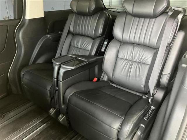 オデッセイハイブリッド ｅＨＥＶアブソルート・ＥＸ　新品タイヤ／保証書／純正　１１インチ　ＳＤナビ／ホンダセンシング／両側電動スライドドア／シートヒーター　全席／マルチビューカメラシステム／車線逸脱防止支援システム／シート　フルレザー／電動バックドア（7枚目）