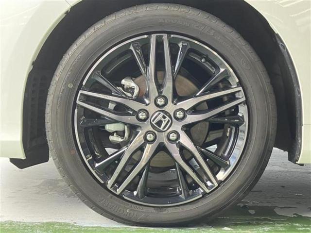 オデッセイハイブリッド ｅＨＥＶアブソルート・ＥＸ　新品タイヤ／保証書／純正　１１インチ　ＳＤナビ／ホンダセンシング／両側電動スライドドア／シートヒーター　全席／マルチビューカメラシステム／車線逸脱防止支援システム／シート　フルレザー／電動バックドア（18枚目）