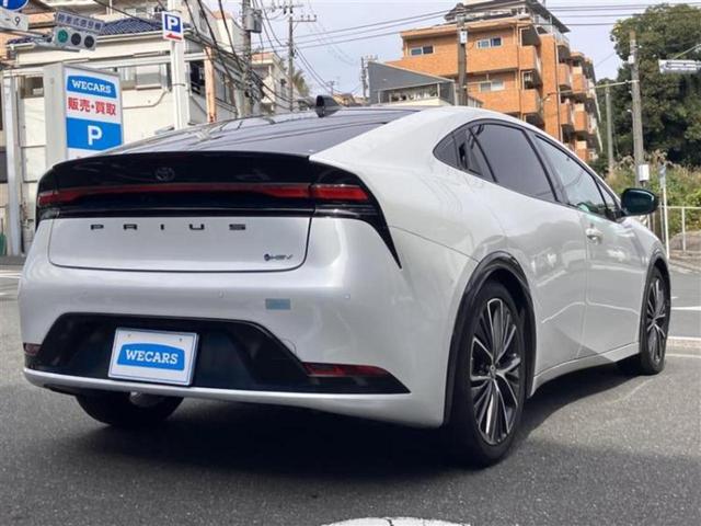 プリウス Ｚ　サンルーフ／保証書／純正　ＳＤナビ／デジタルインナーミラー／トヨタセーフティセンス／エアーシート　前席／パノラミックビューモニター／車線逸脱防止支援システム／シート　フルレザー　革シート　全周囲カメラ（3枚目）