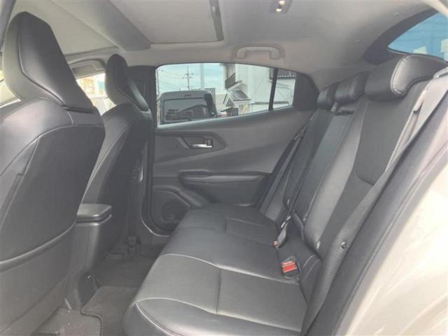 プリウス Ｚ　サンルーフ／保証書／純正　ＳＤナビ／デジタルインナーミラー／トヨタセーフティセンス／エアーシート　前席／パノラミックビューモニター／車線逸脱防止支援システム／シート　フルレザー　革シート　全周囲カメラ（7枚目）