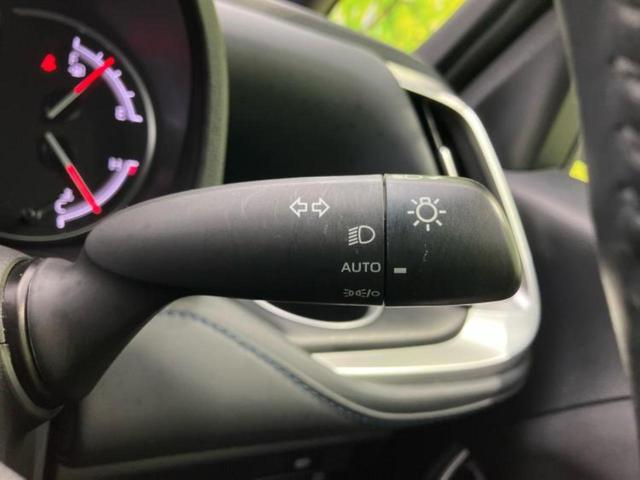 ヴォクシー Ｓ－Ｚ　新品タイヤ／純正エアロ／保証書／純正　１０インチ　ＳＤナビ／デジタルインナーミラー／衝突安全装置／両側電動スライドドア／シートヒーター／車線逸脱防止支援システム／シート　合皮／ヘッドランプ　ＬＥＤ（21枚目）