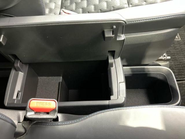 ヴォクシー Ｓ－Ｚ　新品タイヤ／純正エアロ／保証書／純正　１０インチ　ＳＤナビ／デジタルインナーミラー／衝突安全装置／両側電動スライドドア／シートヒーター／車線逸脱防止支援システム／シート　合皮／ヘッドランプ　ＬＥＤ（33枚目）