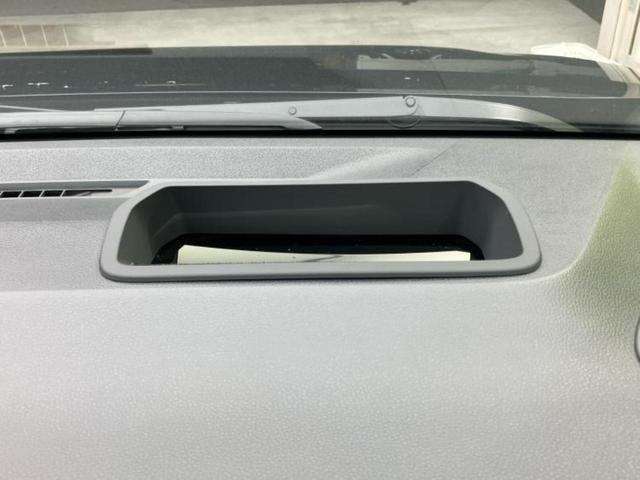 ヴォクシー Ｓ－Ｚ　新品タイヤ／純正エアロ／保証書／純正　１０インチ　ＳＤナビ／デジタルインナーミラー／衝突安全装置／両側電動スライドドア／シートヒーター／車線逸脱防止支援システム／シート　合皮／ヘッドランプ　ＬＥＤ（40枚目）