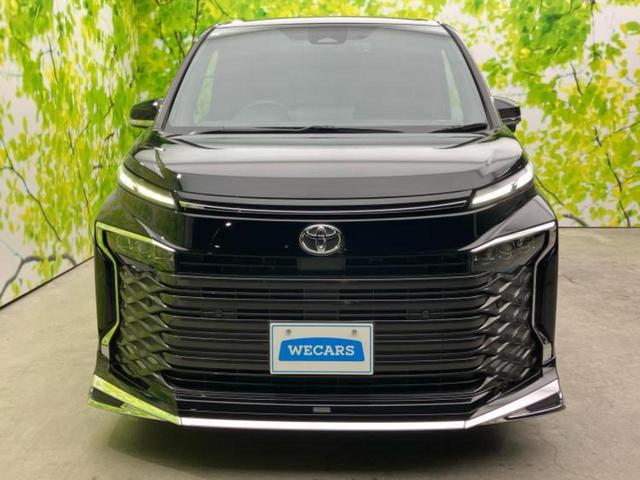 ヴォクシー Ｓ－Ｚ　新品タイヤ／純正エアロ／保証書／純正　１０インチ　ＳＤナビ／デジタルインナーミラー／衝突安全装置／両側電動スライドドア／シートヒーター／車線逸脱防止支援システム／シート　合皮／ヘッドランプ　ＬＥＤ（43枚目）