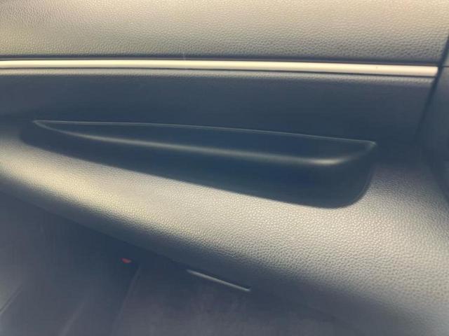 ヤリス ハイブリッドG 新品タイヤ/保証書/ディスプレイオーディオ8インチ/衝突安全装置/車線逸脱防止支援システム/パーキングアシスト バックガイド/Bluetooth接続/ETC/EBD付ABS 衝突被害軽減システム(33枚目)