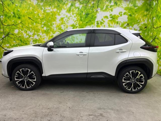 ヤリスクロス ハイブリッドZ 保証書/ディスプレイオーディオ+ナビ8インチ/衝突安全装置/シートヒーター/パノラミックビューモニター/車線逸脱防止支援システム/シート ハーフレザー/ヘッドランプ LED/HDMI接続 全周囲カメラ(2枚目)