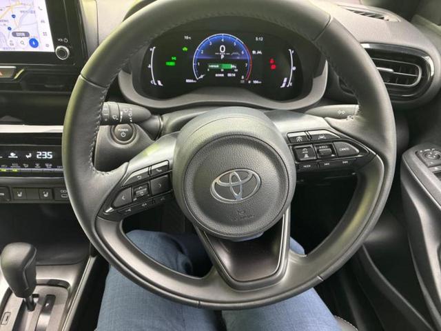 ヤリスクロス ハイブリッドZ 保証書/ディスプレイオーディオ+ナビ8インチ/衝突安全装置/シートヒーター/パノラミックビューモニター/車線逸脱防止支援システム/シート ハーフレザー/ヘッドランプ LED/HDMI接続 全周囲カメラ(15枚目)