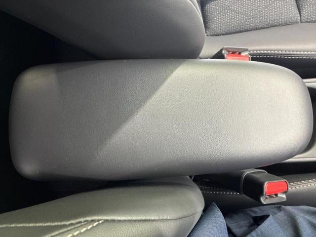 ヤリスクロス ハイブリッドZ 保証書/ディスプレイオーディオ+ナビ8インチ/衝突安全装置/シートヒーター/パノラミックビューモニター/車線逸脱防止支援システム/シート ハーフレザー/ヘッドランプ LED/HDMI接続 全周囲カメラ(31枚目)