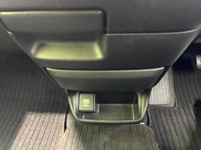 フリードハイブリッド ハイブリッドＧホンダセンシング　純正　９インチ　ＳＤナビ／衝突安全装置／両側電動スライドドア／車線逸脱防止支援システム／シート　ハーフレザー／ドライブレコーダー　前後／ヘッドランプ　ＬＥＤ／ＥＴＣ／ＥＢＤ付ＡＢＳ／横滑り防止装置（34枚目）