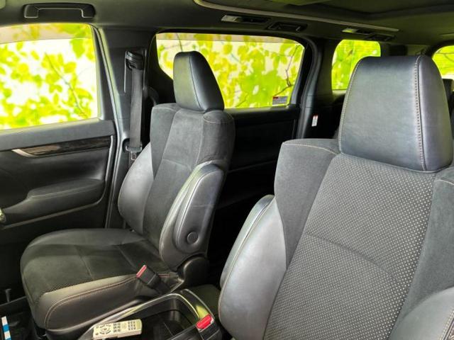 アルファード Ｓタイプゴールド　新品タイヤ／サンルーフ／ＪＢＬ／純正　１０インチ　ＳＤナビ／フリップダウンモニター／デジタルインナーミラー／衝突安全装置／両側電動スライドドア／パノラミックビューモニター／車線逸脱防止支援システム（4枚目）