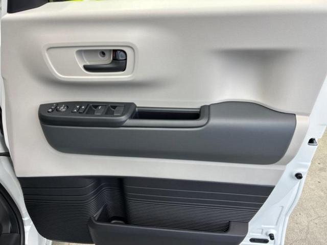 Ｎ－ＢＯＸ ヒョウジュン　保証書／純正　８インチ　ナビ／ホンダセンシング／電動スライドドア／シートヒーター　前席／車線逸脱防止支援システム／登録済未使用車／ヘッドランプ　ＬＥＤ／Ｂｌｕｅｔｏｏｔｈ接続／ＥＢＤ付ＡＢＳ　禁煙車（20枚目）