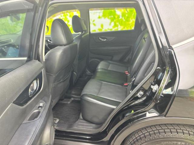 エクストレイル ４ＷＤ２０Ｘエマブレパッケージ　新品タイヤ／純正　ＳＤナビ／衝突安全装置／シートヒーター／車線逸脱防止支援システム／シート　合皮／ＥＴＣ／ＥＢＤ付ＡＢＳ／横滑り防止装置／アイドリングストップ／バックモニター／フルセグＴＶ　４ＷＤ（7枚目）