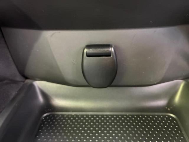 エクストレイル ４ＷＤ２０Ｘエマブレパッケージ　新品タイヤ／純正　ＳＤナビ／衝突安全装置／シートヒーター／車線逸脱防止支援システム／シート　合皮／ＥＴＣ／ＥＢＤ付ＡＢＳ／横滑り防止装置／アイドリングストップ／バックモニター／フルセグＴＶ　４ＷＤ（42枚目）