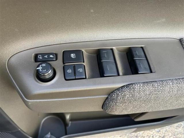 シエンタ ハイブリッドＺ　保証書／ディスプレイオーディオ＋ナビ１０インチ／衝突安全装置／両側電動スライドドア／パノラミックビューモニター／車線逸脱防止支援システム／パーキングアシスト　自動操舵　衝突被害軽減システム　禁煙車（16枚目）