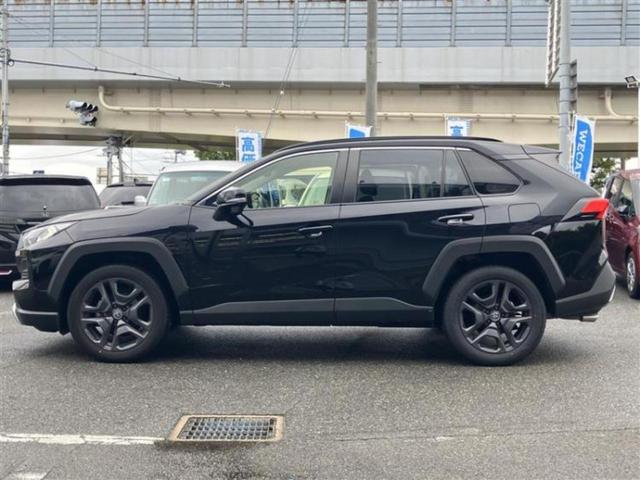 ＲＡＶ４ ４ＷＤアドベンチャー　新品タイヤ／保証書／ディスプレイオーディオ９インチ／トヨタセーフティセンス／車線逸脱防止支援システム／シート　合皮／ドライブレコーダー　前後／ヘッドランプ　ＬＥＤ／Ｂｌｕｅｔｏｏｔｈ接続　バックカメラ（2枚目）