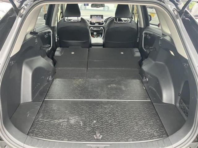 ＲＡＶ４ ４ＷＤアドベンチャー　新品タイヤ／保証書／ディスプレイオーディオ９インチ／トヨタセーフティセンス／車線逸脱防止支援システム／シート　合皮／ドライブレコーダー　前後／ヘッドランプ　ＬＥＤ／Ｂｌｕｅｔｏｏｔｈ接続　バックカメラ（8枚目）