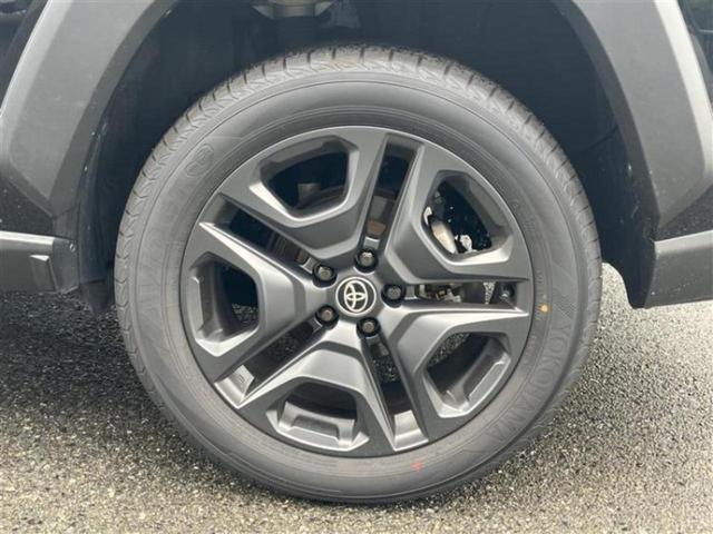 ＲＡＶ４ ４ＷＤアドベンチャー　新品タイヤ／保証書／ディスプレイオーディオ９インチ／トヨタセーフティセンス／車線逸脱防止支援システム／シート　合皮／ドライブレコーダー　前後／ヘッドランプ　ＬＥＤ／Ｂｌｕｅｔｏｏｔｈ接続　バックカメラ（18枚目）