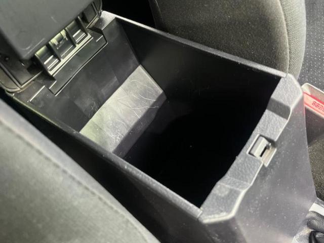 カローラフィールダー １．５Ｇ　新品タイヤ／純正　ＳＤナビ／衝突安全装置／車線逸脱防止支援システム／ヘッドランプ　ＨＩＤ／Ｂｌｕｅｔｏｏｔｈ接続／ＥＴＣ／ＥＢＤ付ＡＢＳ／横滑り防止装置／アイドリングストップ／バックモニター（30枚目）