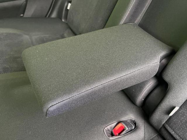 カローラフィールダー １．５Ｇ　新品タイヤ／純正　ＳＤナビ／衝突安全装置／車線逸脱防止支援システム／ヘッドランプ　ＨＩＤ／Ｂｌｕｅｔｏｏｔｈ接続／ＥＴＣ／ＥＢＤ付ＡＢＳ／横滑り防止装置／アイドリングストップ／バックモニター（38枚目）