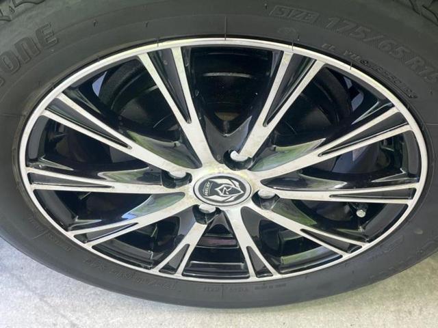 カローラフィールダー １．５Ｇ　新品タイヤ／純正　ＳＤナビ／衝突安全装置／車線逸脱防止支援システム／ヘッドランプ　ＨＩＤ／Ｂｌｕｅｔｏｏｔｈ接続／ＥＴＣ／ＥＢＤ付ＡＢＳ／横滑り防止装置／アイドリングストップ／バックモニター（50枚目）