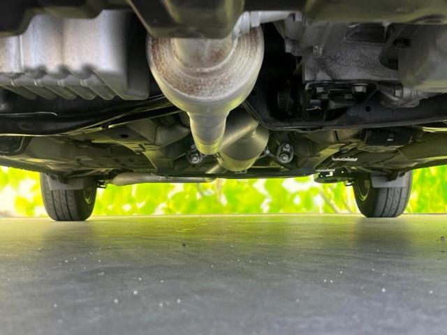 カローラフィールダー １．５Ｇ　新品タイヤ／純正　ＳＤナビ／衝突安全装置／車線逸脱防止支援システム／ヘッドランプ　ＨＩＤ／Ｂｌｕｅｔｏｏｔｈ接続／ＥＴＣ／ＥＢＤ付ＡＢＳ／横滑り防止装置／アイドリングストップ／バックモニター（55枚目）