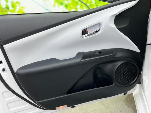 プリウス Ａツーリングセレクション　新品タイヤ／エアロ／純正　９インチ　ＳＤナビ／トヨタセーフティセンス／シートヒーター　前席／車線逸脱防止支援システム／パーキングアシスト　バックガイド／ヘッドランプ　ＬＥＤ／ＥＴＣ　フルエアロ（21枚目）