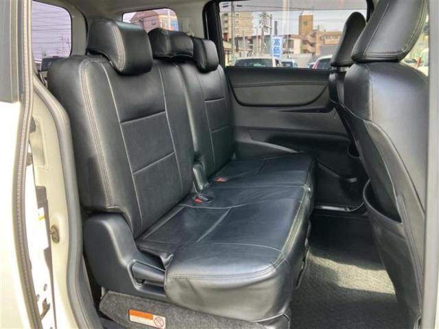 シエンタ Ｇセーフティエディション　新品タイヤ／ＴＲＤエアロ／保証書／純正　９インチ　ＳＤナビ／トヨタセーフティセンス／両側電動スライドドア／シートヒーター　前席／パノラミックビューモニター／車線逸脱防止支援システム　全周囲カメラ（8枚目）