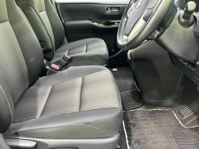 ヴォクシー ZSキラメキ 新品タイヤ/社外 9インチ SDナビ/トヨタセーフティセンス/両側電動スライドドア/ヘッドランプ LED/ETC/EBD付ABS/横滑り防止装置/アイドリングストップ/フルセグTV/MTモード付き(4枚目)