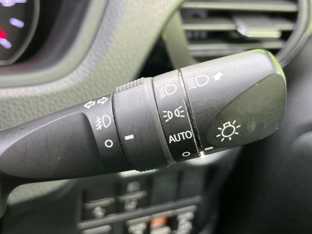 ヴォクシー ZSキラメキ 新品タイヤ/社外 9インチ SDナビ/トヨタセーフティセンス/両側電動スライドドア/ヘッドランプ LED/ETC/EBD付ABS/横滑り防止装置/アイドリングストップ/フルセグTV/MTモード付き(15枚目)