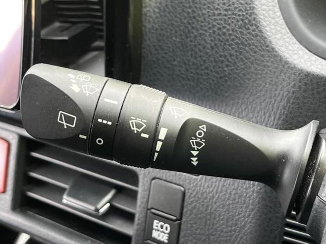 ヴォクシー ZSキラメキ 新品タイヤ/社外 9インチ SDナビ/トヨタセーフティセンス/両側電動スライドドア/ヘッドランプ LED/ETC/EBD付ABS/横滑り防止装置/アイドリングストップ/フルセグTV/MTモード付き(16枚目)