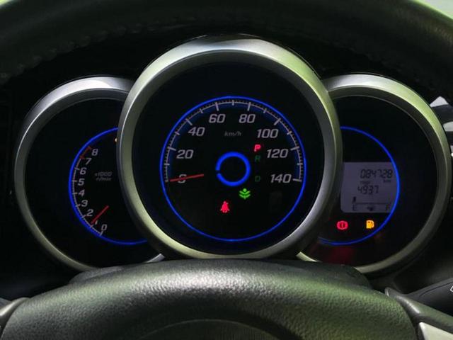 Ｎ－ＢＯＸカスタム Ｇ・ターボパッケージ　新品タイヤ／保証書／社外　８インチ　ＳＤナビ／両側電動スライドドア／ヘッドランプ　ＨＩＤ／Ｂｌｕｅｔｏｏｔｈ接続／ＥＴＣ／ＥＢＤ付ＡＢＳ／横滑り防止装置／バックモニター／フルセグＴＶ　バックカメラ（14枚目）