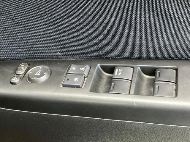 Ｎ－ＢＯＸカスタム Ｇ・ターボパッケージ　新品タイヤ／保証書／社外　８インチ　ＳＤナビ／両側電動スライドドア／ヘッドランプ　ＨＩＤ／Ｂｌｕｅｔｏｏｔｈ接続／ＥＴＣ／ＥＢＤ付ＡＢＳ／横滑り防止装置／バックモニター／フルセグＴＶ　バックカメラ（30枚目）