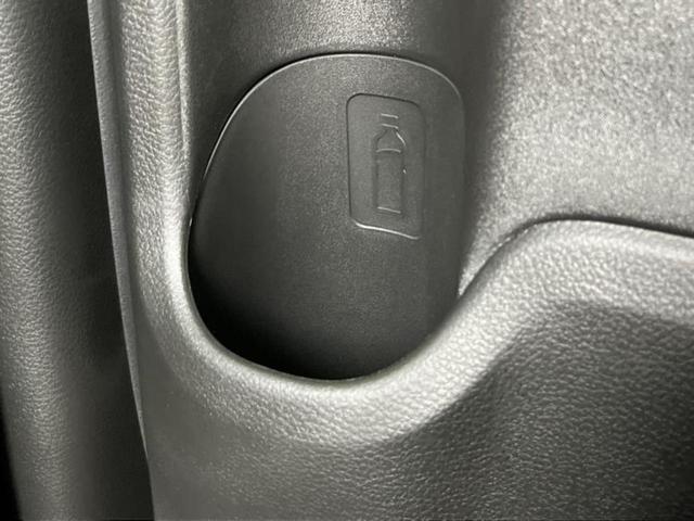 スペーシアカスタム ハイブリッドＸＳ　保証書／デュアルカメラブレーキサポート（スズキ）／両側電動スライドドア／シートヒーター　前席／車線逸脱防止支援システム／登録済未使用車／ヘッドランプ　ＬＥＤ／ＥＢＤ付ＡＢＳ／横滑り防止装置　禁煙車（32枚目）